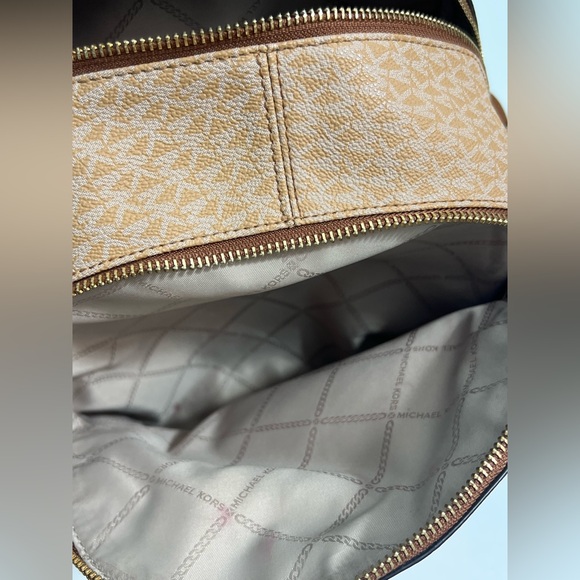 Michael Kors Rhea Medium Backpack Raspberry Multi - Picture 7 of 10